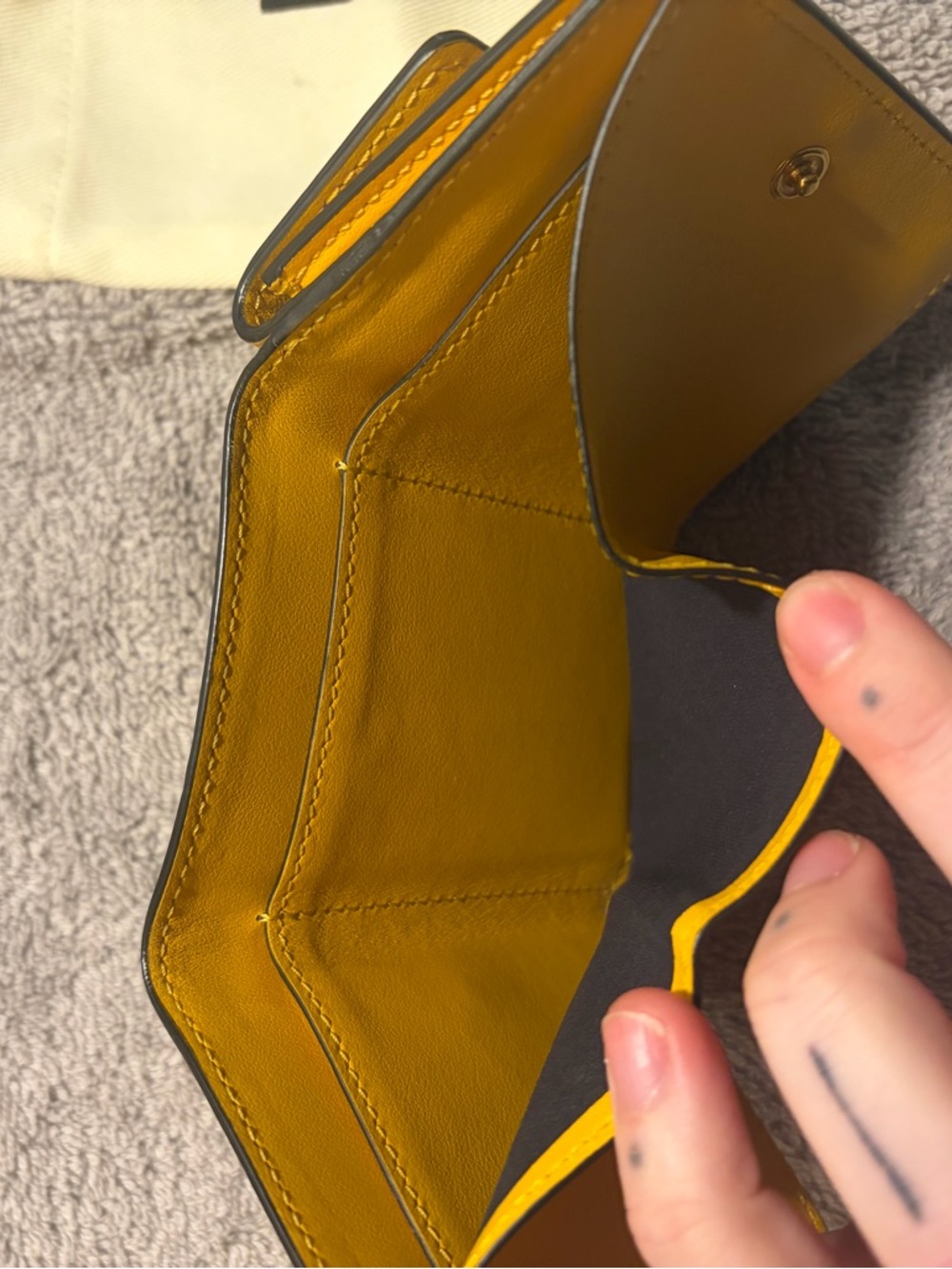 Fendi Roma Wallet - Picture 6 of 9
